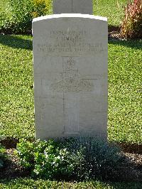 Salonika (Lembet Road) Military Cemetery - Hughes, John